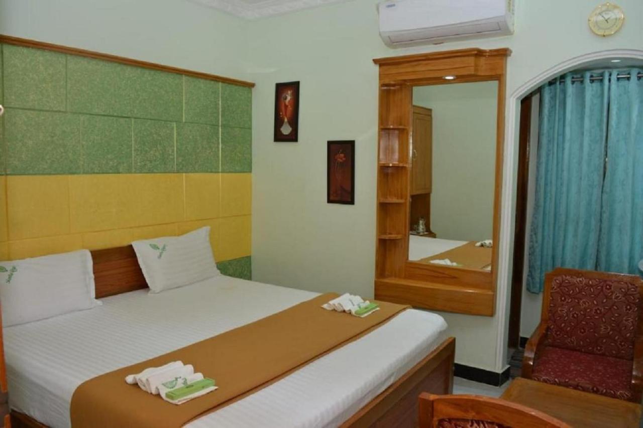 Skantha Regency Tiruchchendūr Exteriér fotografie