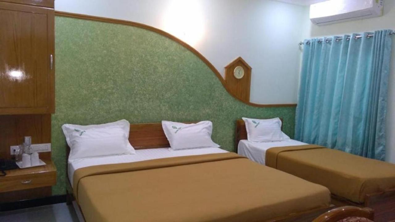 Skantha Regency Tiruchchendūr Exteriér fotografie