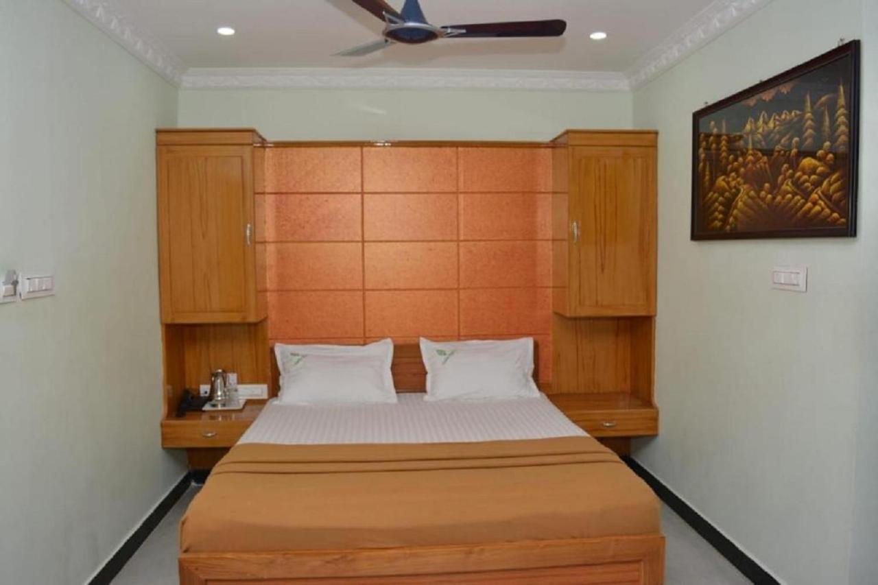 Skantha Regency Tiruchchendūr Exteriér fotografie